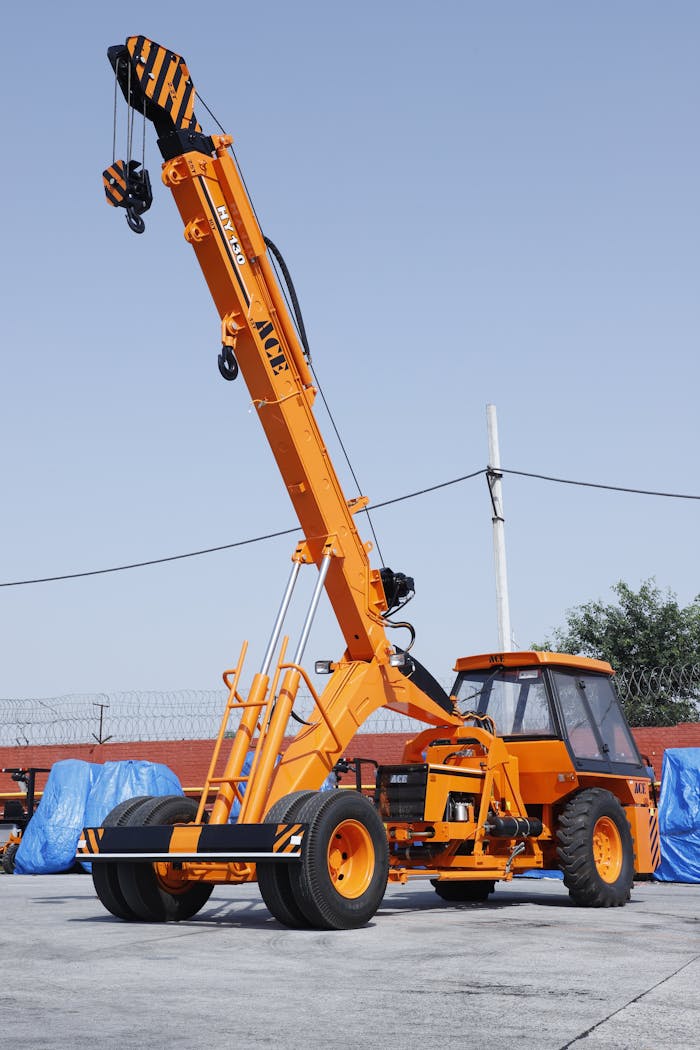 portfolio-03 ACE HY130 mobile crane in Faridabad, India, showcasing construction machinery.